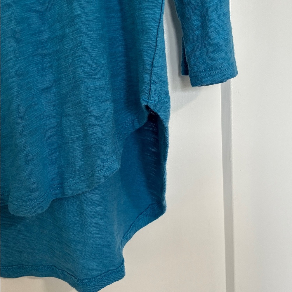 ESCAPE by habit clothes Women’s Blue Scoop Neck Tunic- 3/4 inch sleeves- Size M - Picture 3 of 8